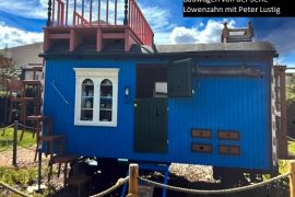 Filmpark_Babelsberg_Loewenzahn_Bauwagen_1