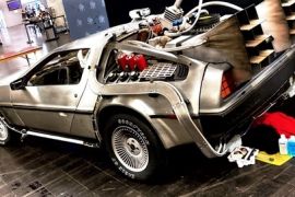 Zuru_ck_in_die_Zukunft_Auto_1